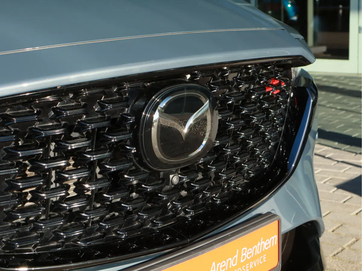 2.0 e-SkyActiv-G M Hybrid 165 Homura Leer / Bose / Camera / Navi / Clima / Cruise