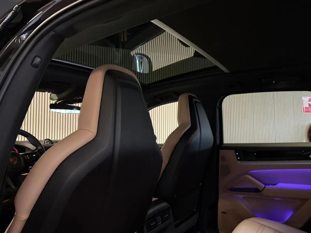 3.0 E-Hybrid SPORT DESIGN-PANORAMA-LUCHTV.-STOELEN 18 VOUDIG-NPR. € 154.306-NL AUTO-BTW
