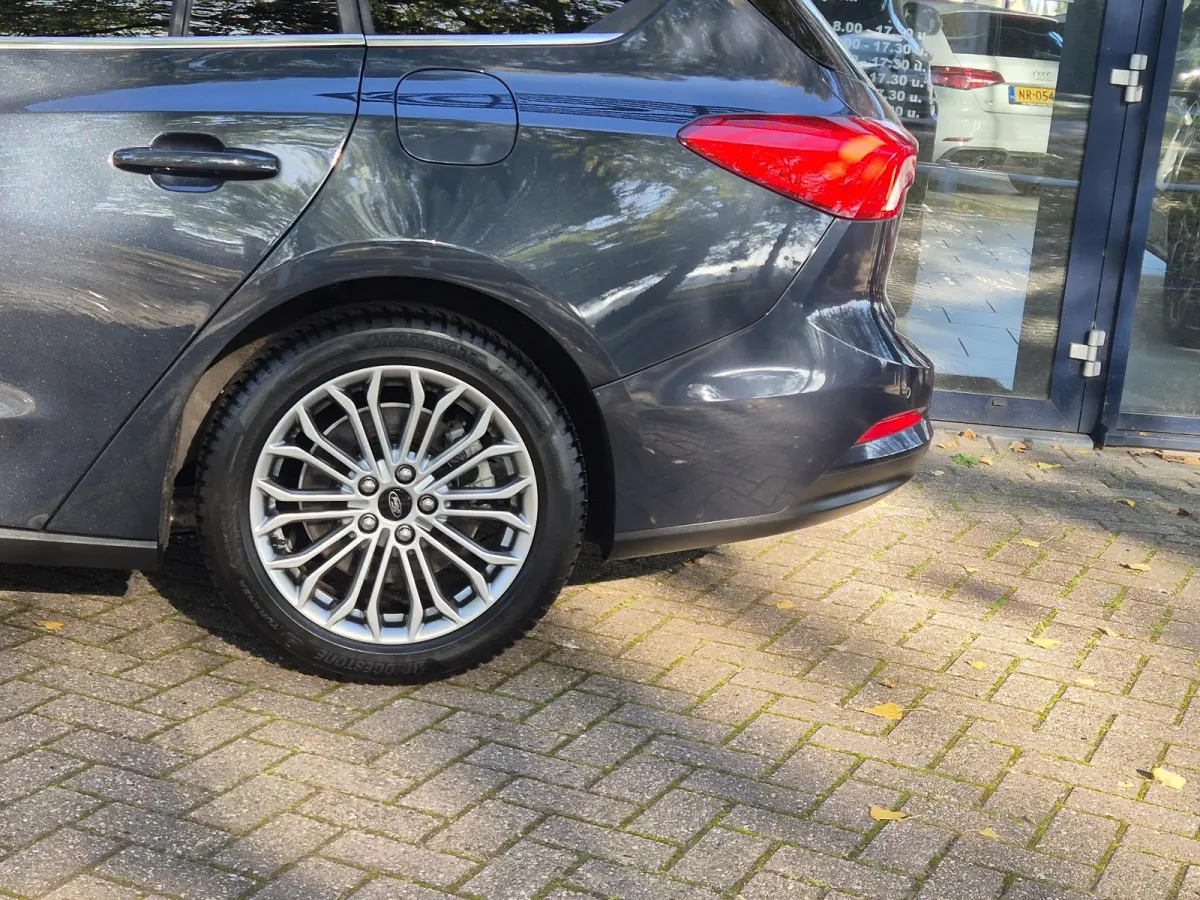 1.5 EcoBoost 150PK Active Business | Afn. Trekhaak | Navigatie | Winterpack | Cruise Control | Licht metalen velgen