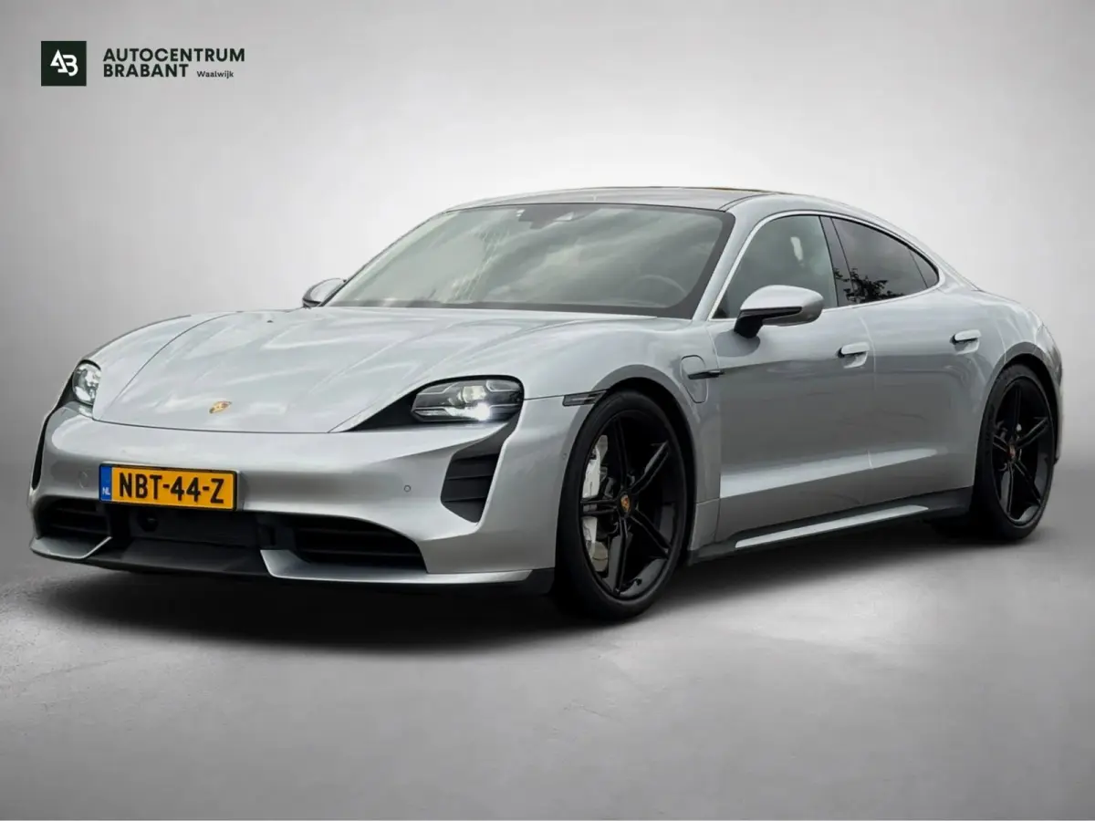 Turbo 93 kWh (Goed OndH, Panorama, Passagier Display, Bose, LuchtVering, SportChrono, Ledere Dash, 360 Camera, Etc)