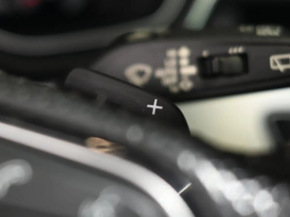 2.0 TFSI S-Line | Pano | Ambient | Digital Dash | Camera | Leder - Alcatara | Carplay - Android Auto | RS Diffuser | Adaptive Cruise | Lane Assist | Matrix Led | Dodehoek Detectie
