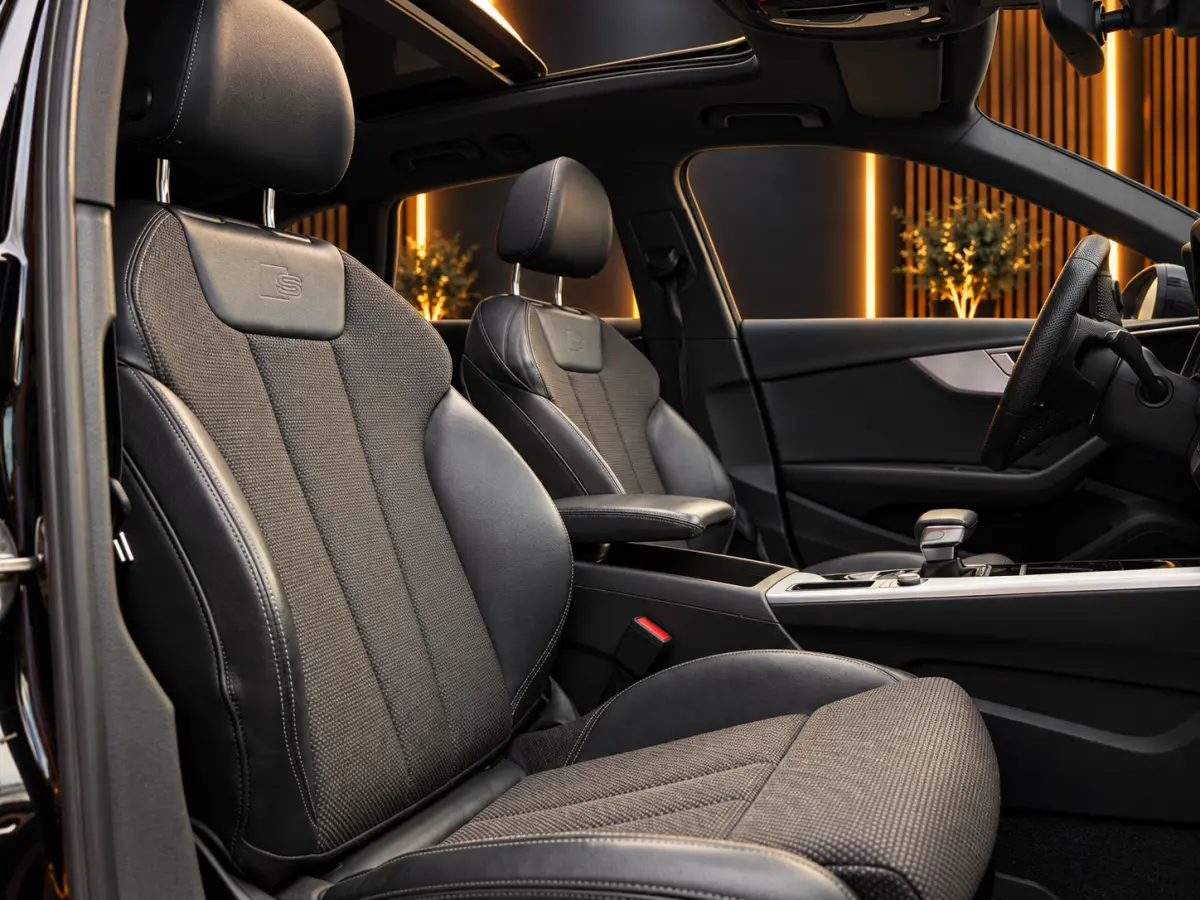 2.0 TFSI S-Line | Pano | Ambient | Digital Dash | Camera | Leder - Alcatara | Carplay - Android Auto | RS Diffuser | Adaptive Cruise | Lane Assist | Matrix Led | Dodehoek Detectie