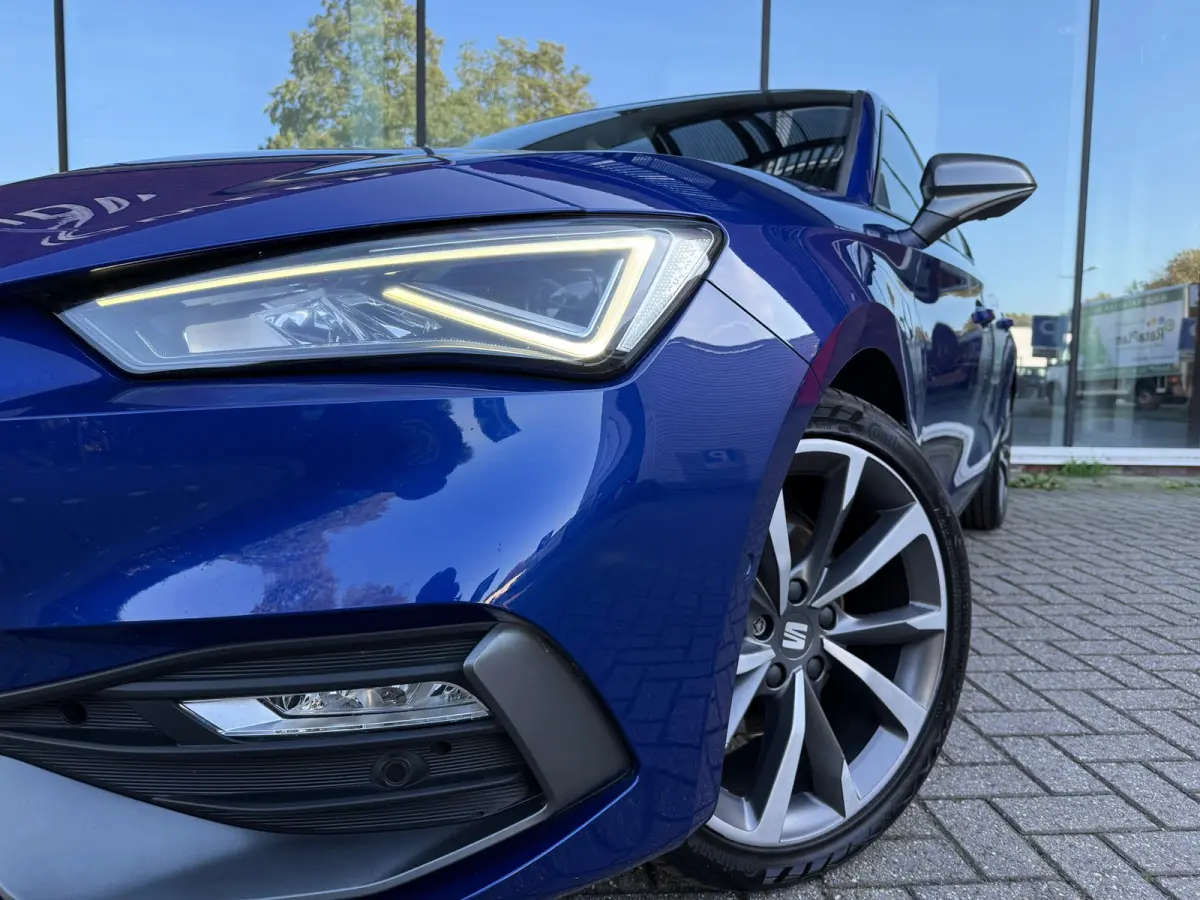 1.5 eTSI FR Business Intense - Automaat - Navi - Parkeerhulp - Org.NL