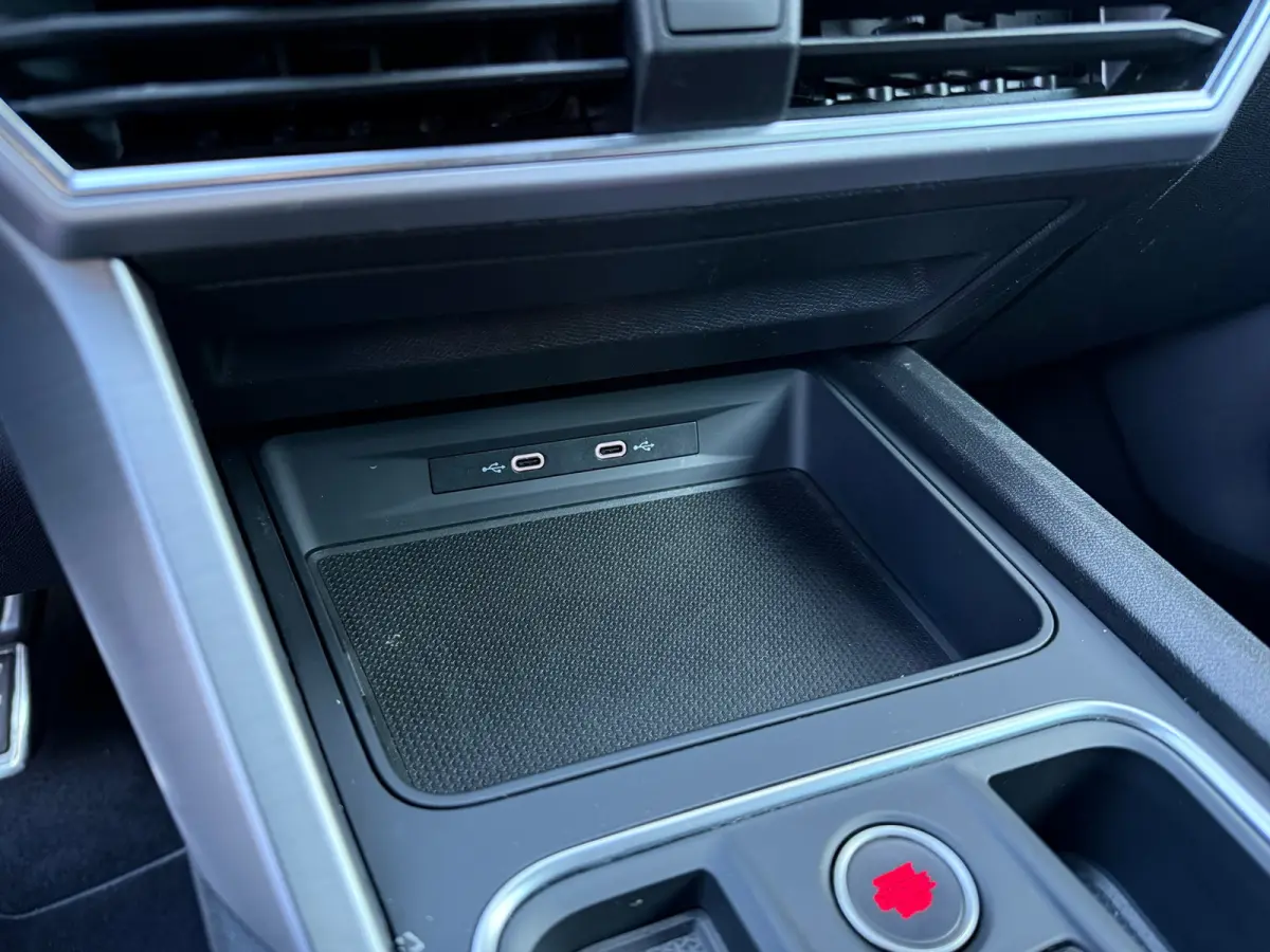 1.5 eTSI FR Business Intense - Automaat - Navi - Parkeerhulp - Org.NL