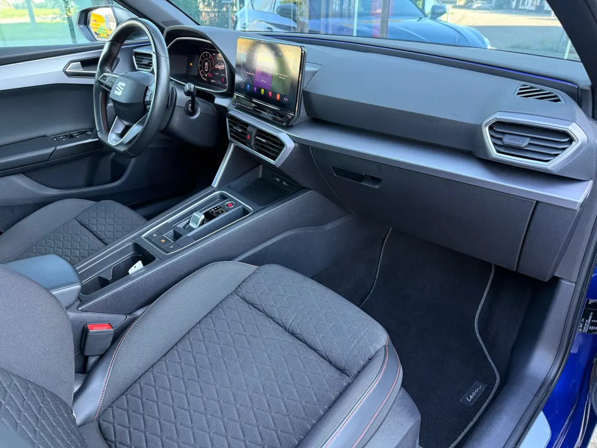 1.5 eTSI FR Business Intense - Automaat - Navi - Parkeerhulp - Org.NL