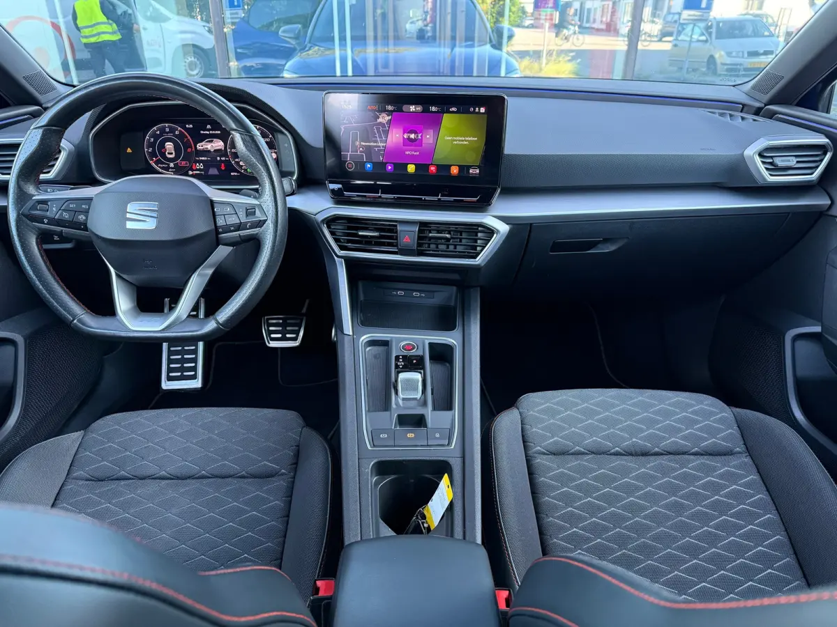 1.5 eTSI FR Business Intense - Automaat - Navi - Parkeerhulp - Org.NL
