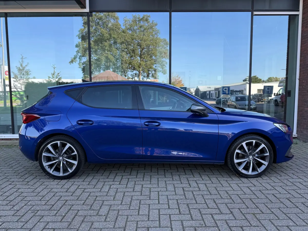 1.5 eTSI FR Business Intense - Automaat - Navi - Parkeerhulp - Org.NL