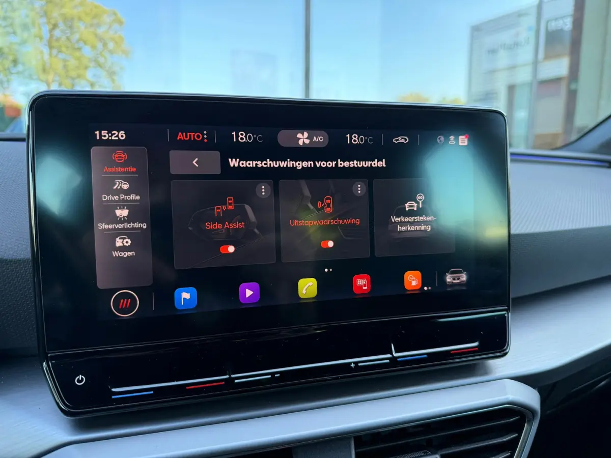 1.5 eTSI FR Business Intense - Automaat - Navi - Parkeerhulp - Org.NL