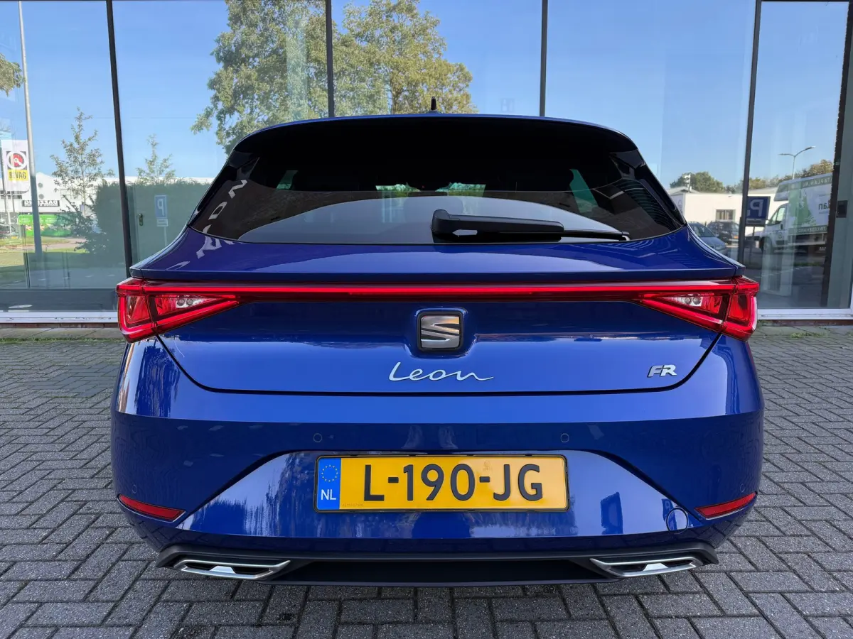 1.5 eTSI FR Business Intense - Automaat - Navi - Parkeerhulp - Org.NL