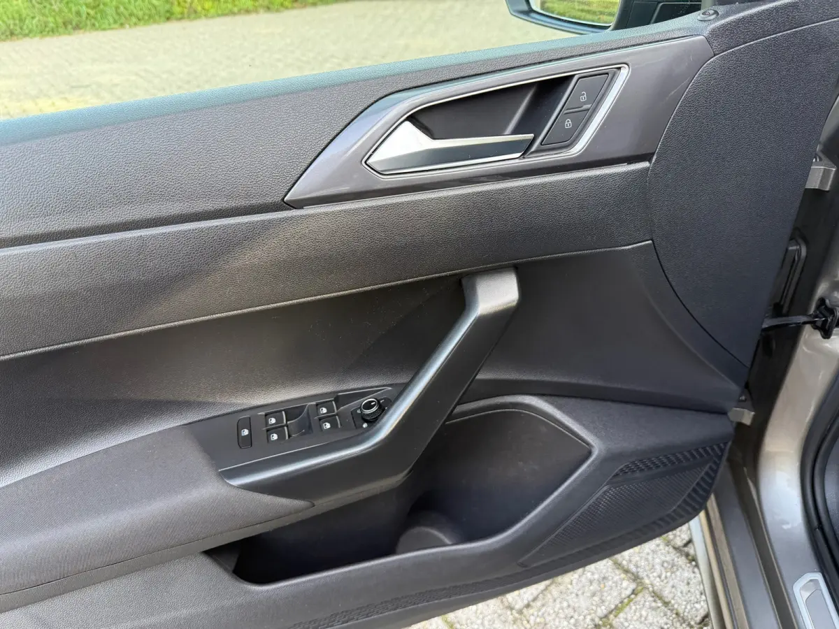 1.0 TSI R-LINE DSG I PANO I DIGITAL DASH I NAP I VOLLE UITV I PDC