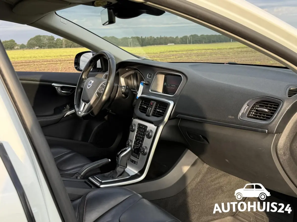 1.5 T3 Ocean Race AUTOMAAT XENON|NAVI|LEDER|17"