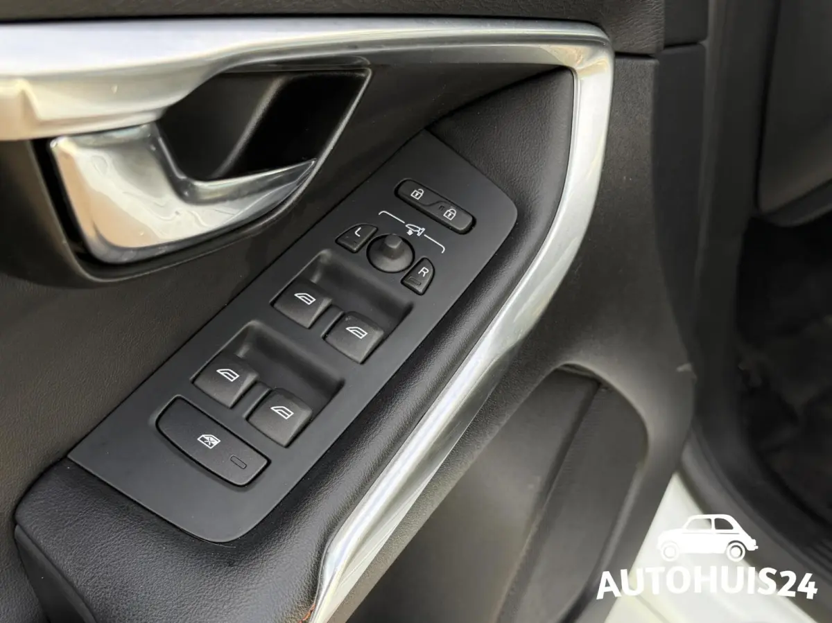 1.5 T3 Ocean Race AUTOMAAT XENON|NAVI|LEDER|17"