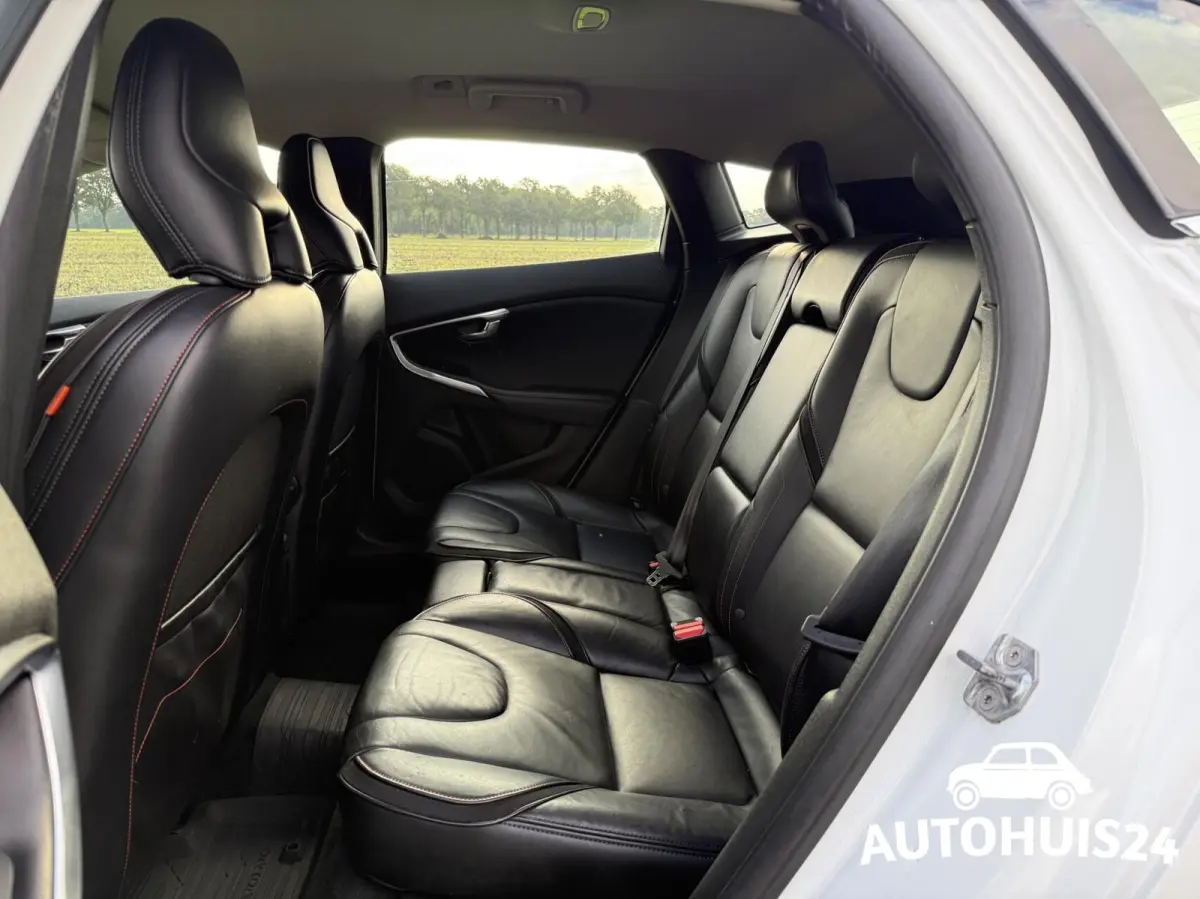 1.5 T3 Ocean Race AUTOMAAT XENON|NAVI|LEDER|17"