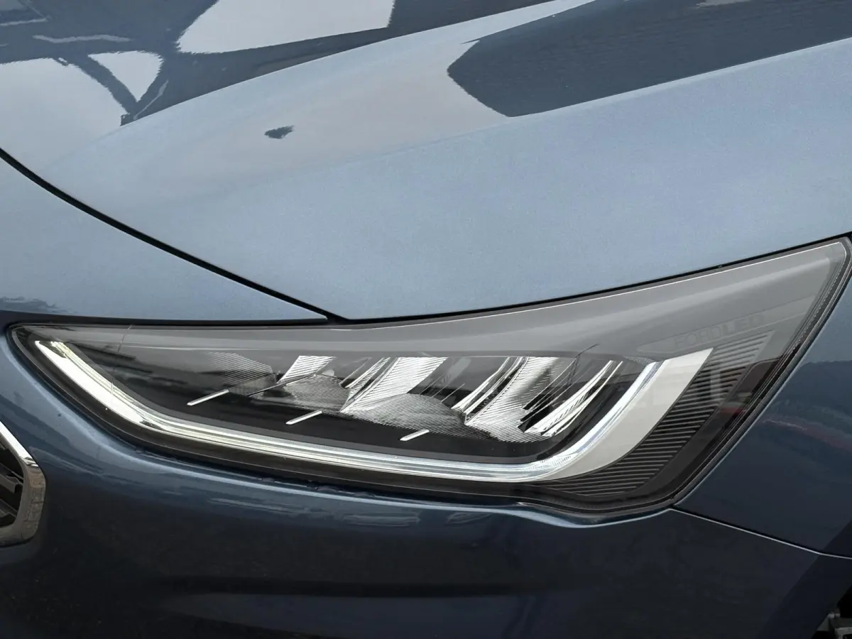 1.0 EcoBoost Hybrid 155pk AUTOMAAT TITANIUM/NAVI/LED/LMV/NL-AUTO