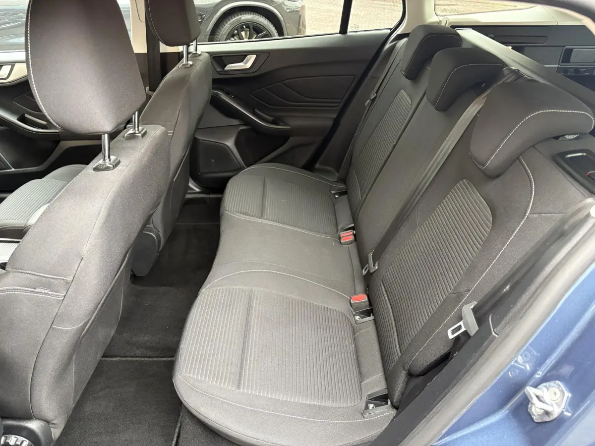 1.0 EcoBoost Hybrid 155pk AUTOMAAT TITANIUM/NAVI/LED/LMV/NL-AUTO