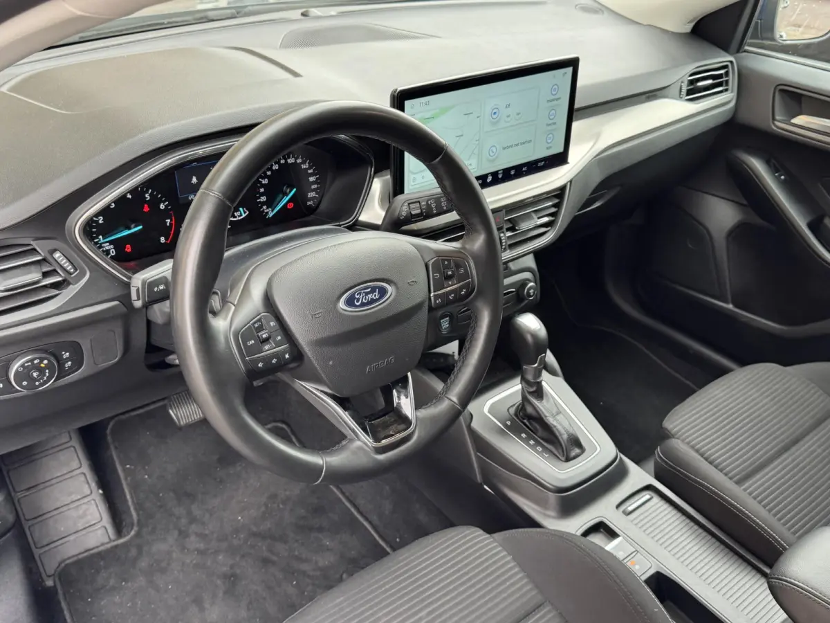 1.0 EcoBoost Hybrid 155pk AUTOMAAT TITANIUM/NAVI/LED/LMV/NL-AUTO