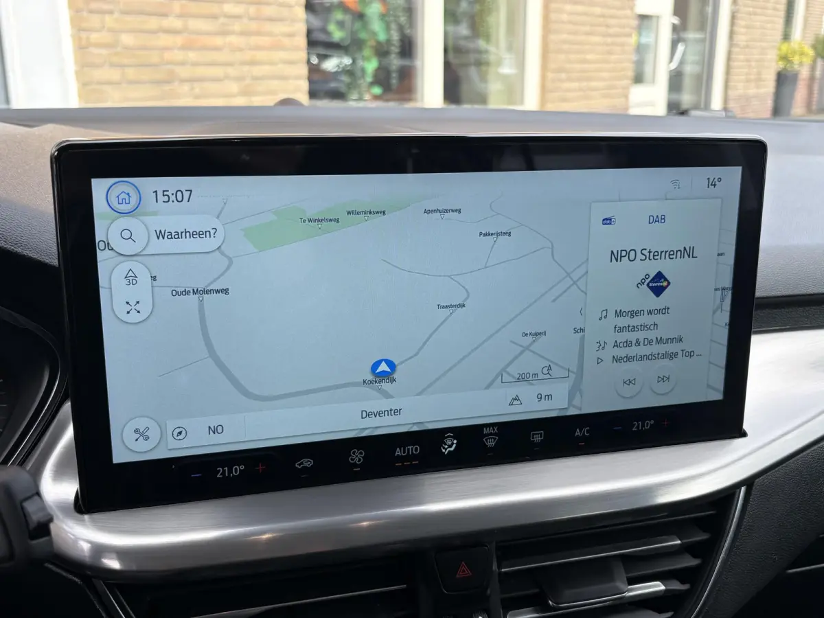 1.0 EcoBoost Hybrid 155pk AUTOMAAT TITANIUM/NAVI/LED/LMV/NL-AUTO