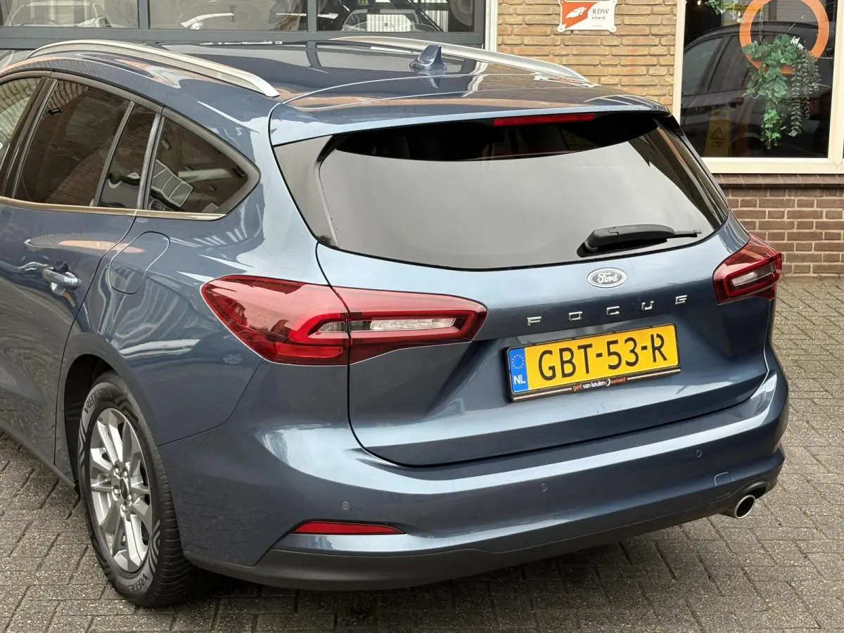 1.0 EcoBoost Hybrid 155pk AUTOMAAT TITANIUM/NAVI/LED/LMV/NL-AUTO