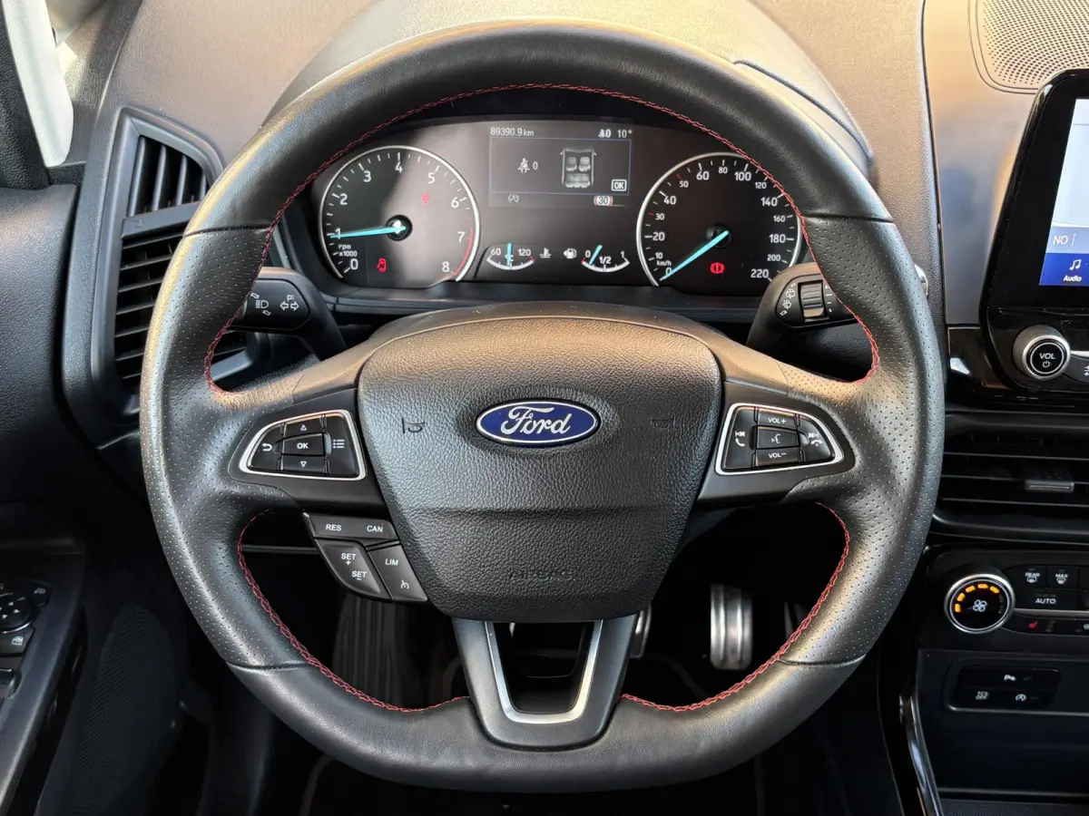 1.0 EcoBoost 125pk ST-Line X WINTERPACK/CARPLAY/NL-AUTO/1E EIG.
