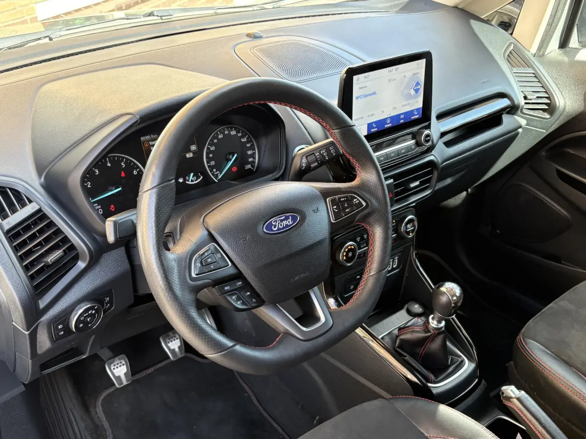 1.0 EcoBoost 125pk ST-Line X WINTERPACK/CARPLAY/NL-AUTO/1E EIG.