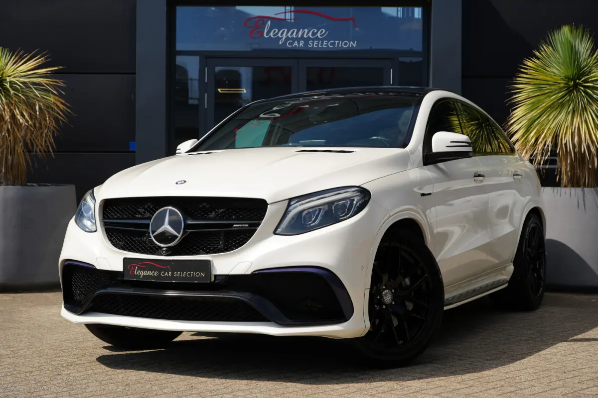 AMG 63 4MATIC | 558 PK | Panoramadak | Burmester Premium Audio | 360° Camera | Mercedes-Benz GLE Coupé AMG 63 4MATIC met 5.5-liter V8 benzinemotor, 8 cilinders, luxe nappalederen AMG-inter