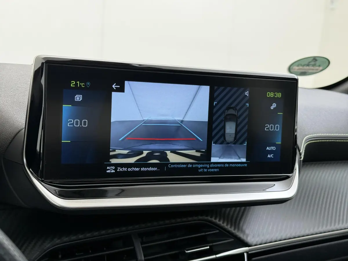 GT 136pk 50 kWh | Accu 95% | Navigatie | Panorama dak | Automatische airco | Camera achter | Parkeersensoren | 3D i-Cockpit | Lichtmetalen velgen | Full LED koplampen | Apple Carplay en Andr