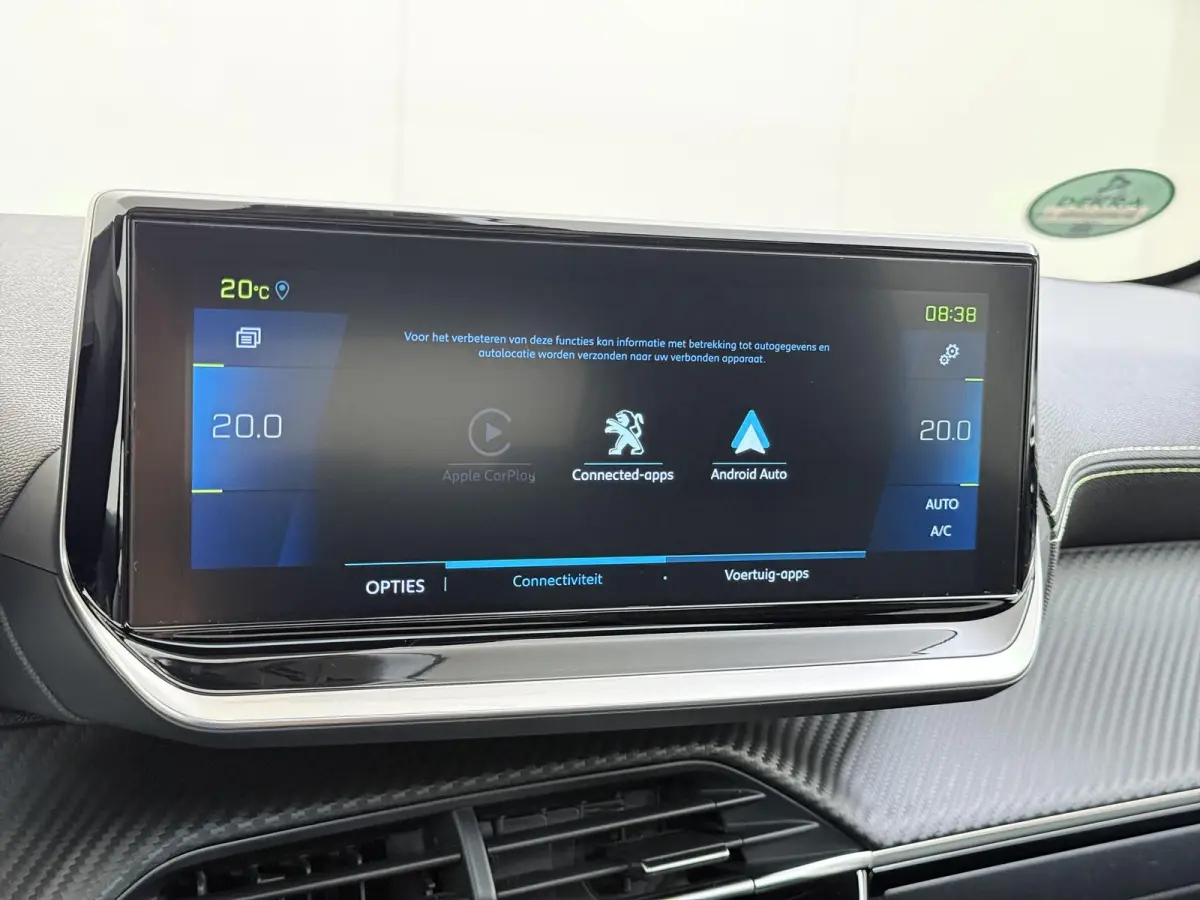 GT 136pk 50 kWh | Accu 95% | Navigatie | Panorama dak | Automatische airco | Camera achter | Parkeersensoren | 3D i-Cockpit | Lichtmetalen velgen | Full LED koplampen | Apple Carplay en Andr
