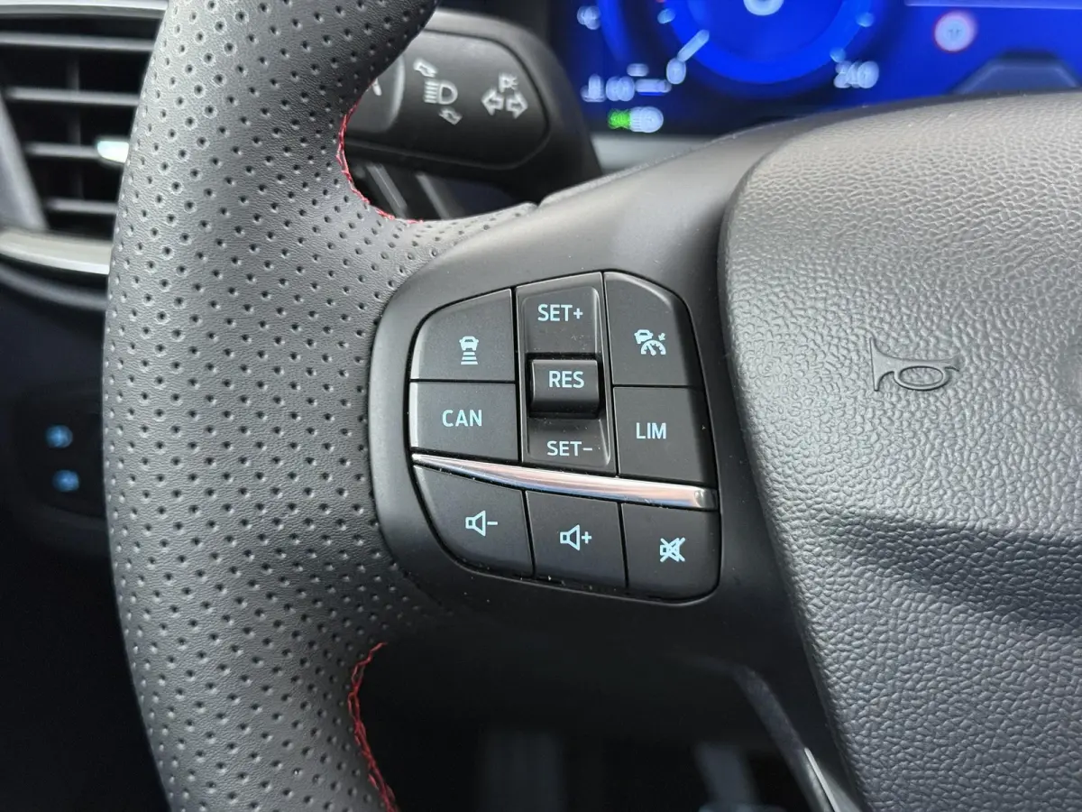 1.0 EcoBoost ST-Line X Vignale | ELEK. SCHUIF/ KANTELDAK | ELEK. ACHTERKLEP | STOEL-STUURVERWARMING | ADAPTIEVE CRUISE CONTROL | VOORRUIT VERWARMING