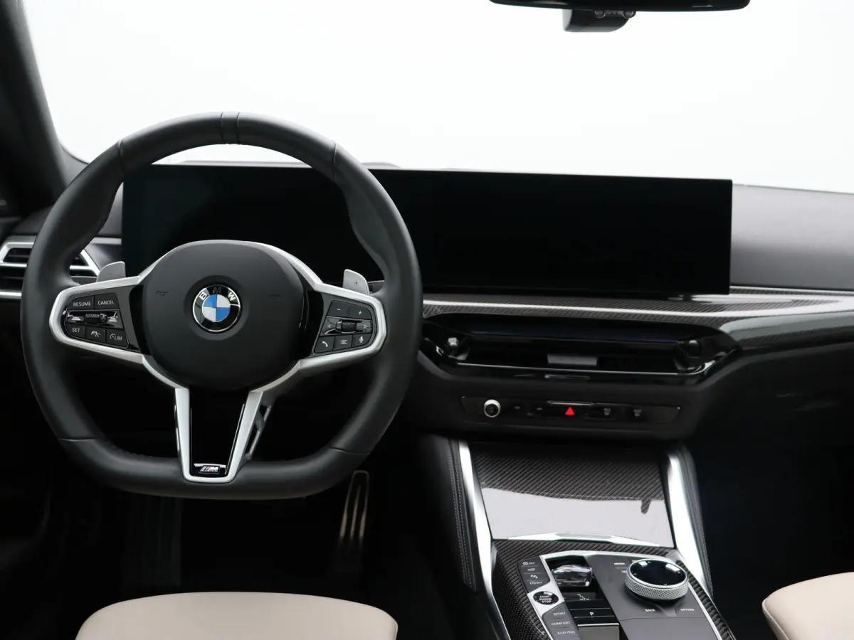 230i M Sportpakket Pro | Innovation Pack | Premium Pack | Comfort Access | Schuifdak | Elektrisch Verstelbare Sportstoelen | Active Cruise Control | Harman Kardon
