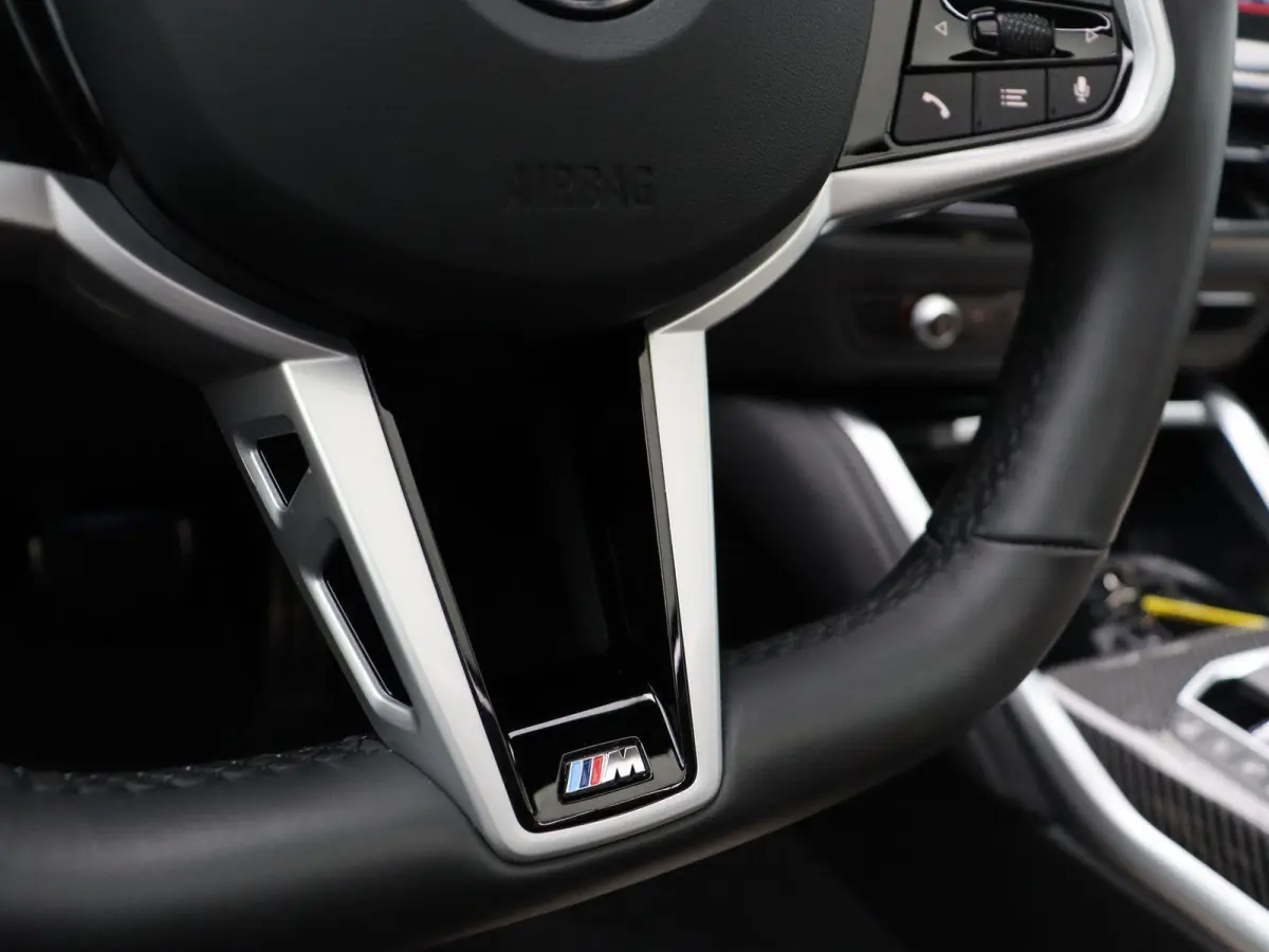 230i M Sportpakket Pro | Innovation Pack | Premium Pack | Comfort Access | Schuifdak | Elektrisch Verstelbare Sportstoelen | Active Cruise Control | Harman Kardon