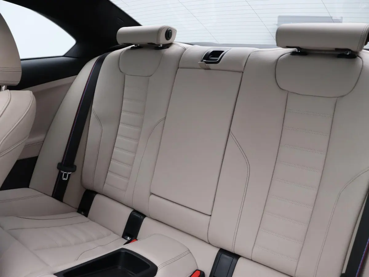 230i M Sportpakket Pro | Innovation Pack | Premium Pack | Comfort Access | Schuifdak | Elektrisch Verstelbare Sportstoelen | Active Cruise Control | Harman Kardon