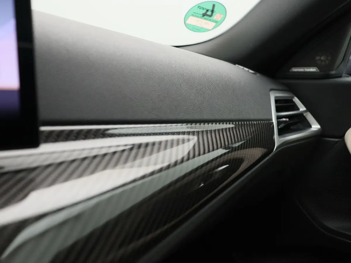 230i M Sportpakket Pro | Innovation Pack | Premium Pack | Comfort Access | Schuifdak | Elektrisch Verstelbare Sportstoelen | Active Cruise Control | Harman Kardon