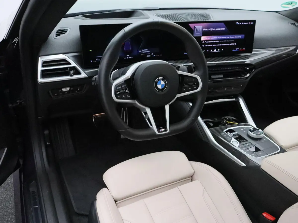 230i M Sportpakket Pro | Innovation Pack | Premium Pack | Comfort Access | Schuifdak | Elektrisch Verstelbare Sportstoelen | Active Cruise Control | Harman Kardon