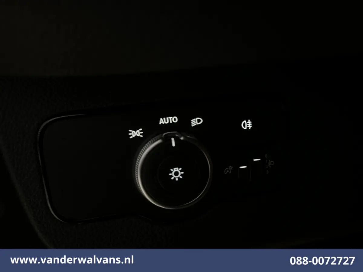 211 CDI 115pk L2H2 Euro6 Airco | Camera | Trekhaak Bijrijdersbank