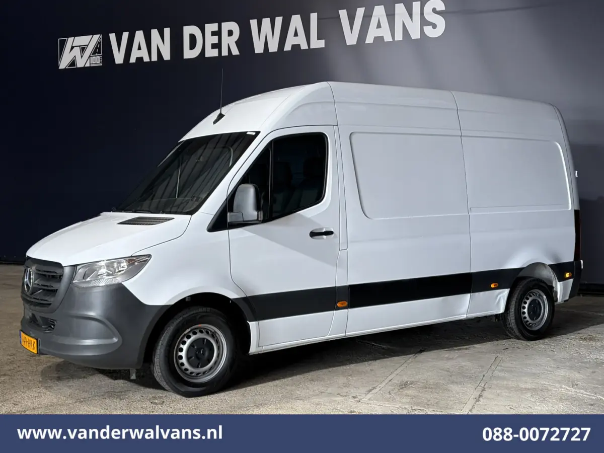 211 CDI 115pk L2H2 Euro6 Airco | Camera | Trekhaak Bijrijdersbank