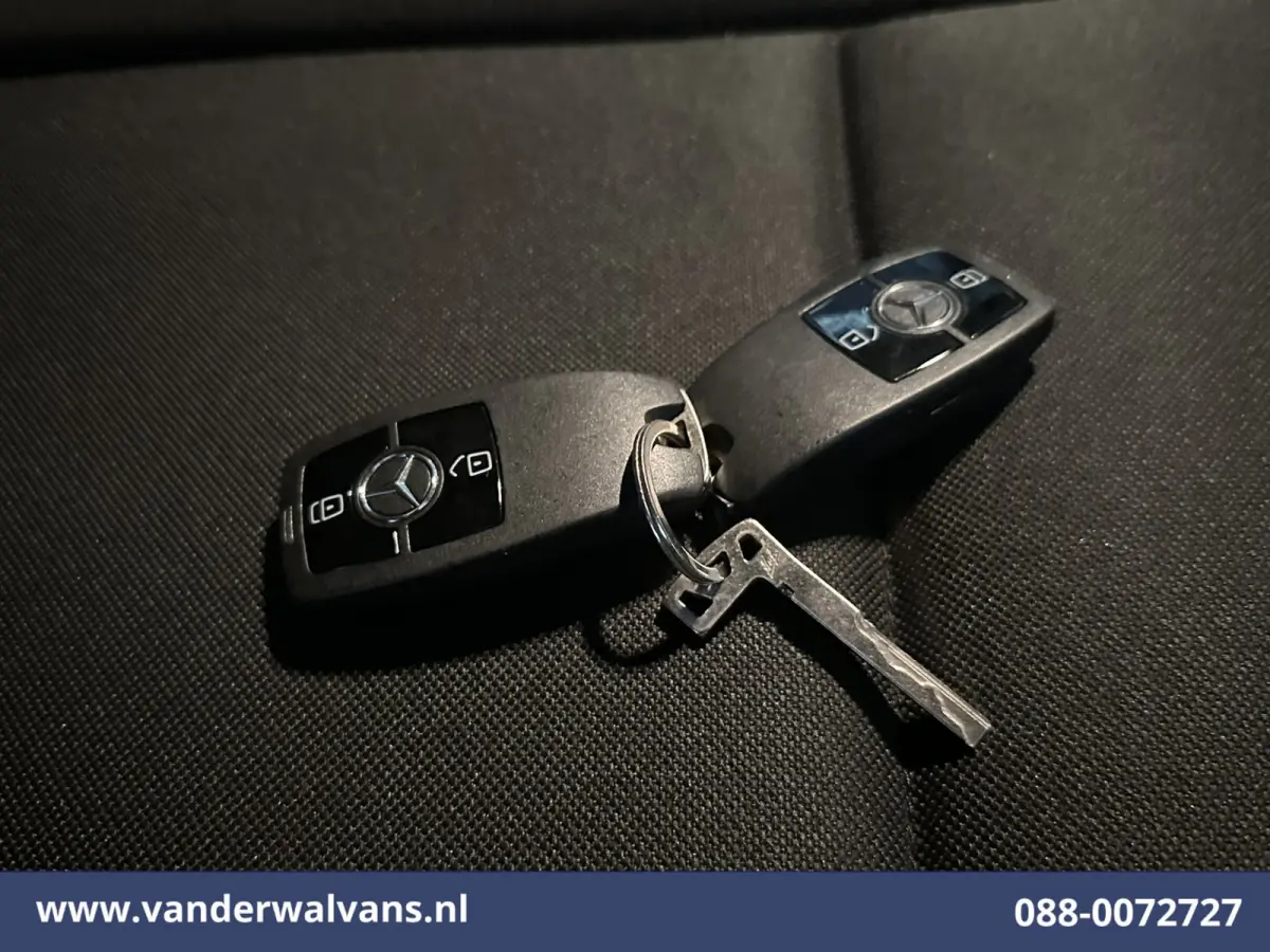 211 CDI 115pk L2H2 Euro6 Airco | Camera | Trekhaak Bijrijdersbank