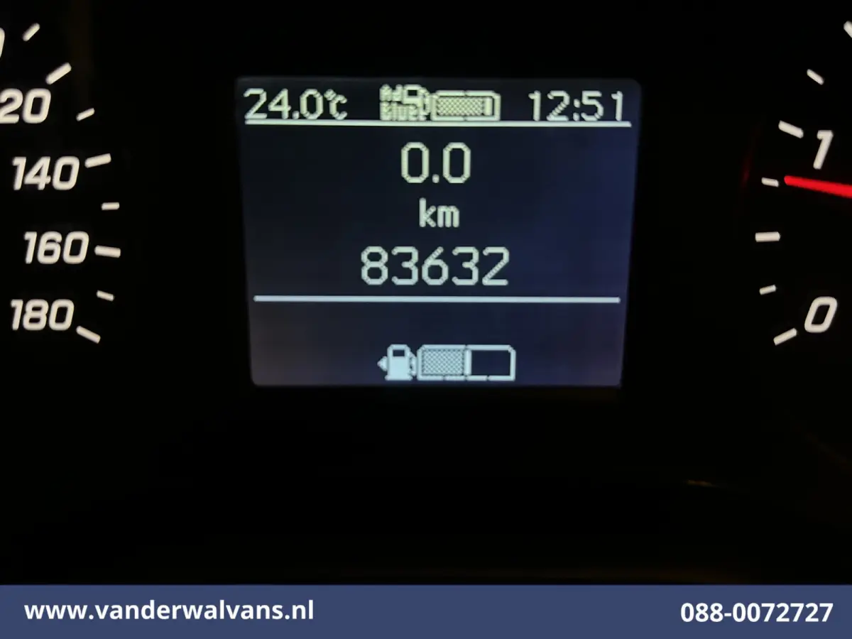 211 CDI 115pk L2H2 Euro6 Airco | Camera | Trekhaak Bijrijdersbank