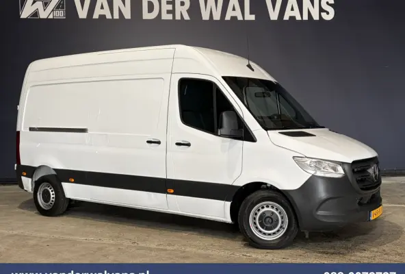 211 CDI 115pk L2H2 Euro6 Airco | Camera | Trekhaak Bijrijdersbank