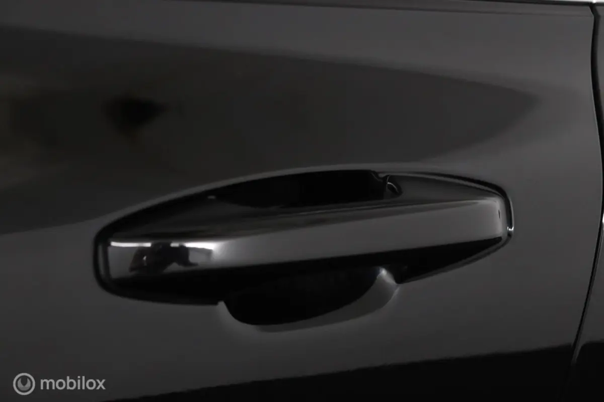 2.0 T5 Momentum | Trekhaak | Parkeersensoren Achter | Cruise Control|Climate Control Navigatie