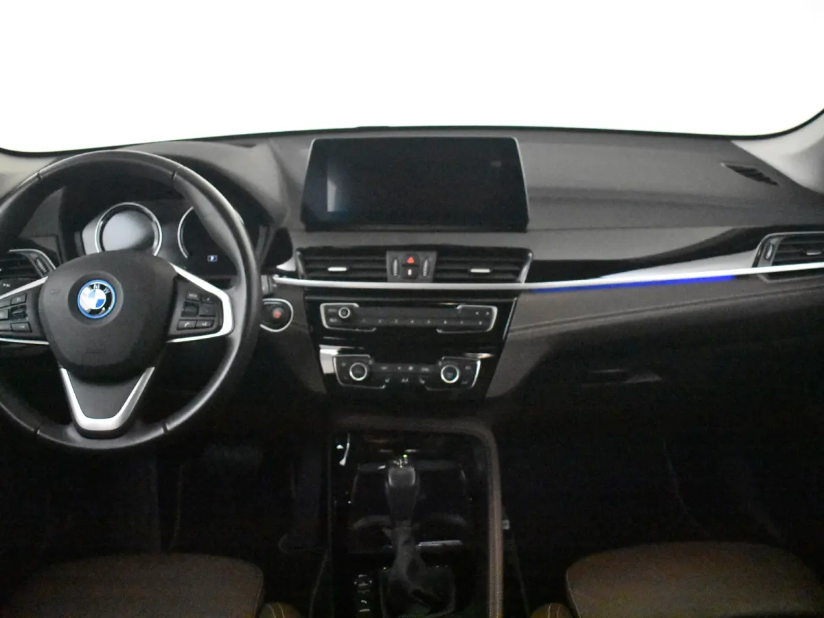 xDrive25e High Executive l Slechts 41 dkm! l Leder l Stoelverwarming l Elekt. Klep l Full Map Navigatie l Parkeersensoren l BMW Full LED l
