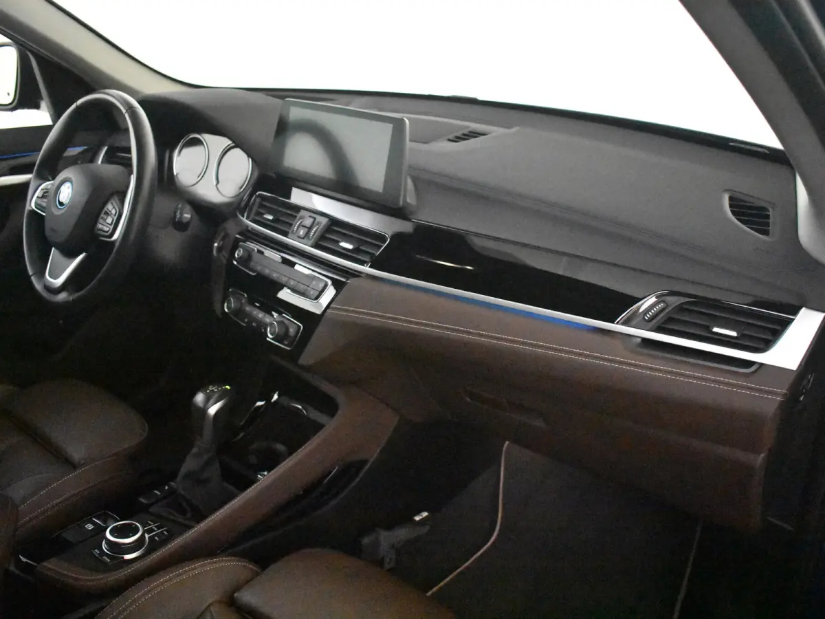 xDrive25e High Executive l Slechts 41 dkm! l Leder l Stoelverwarming l Elekt. Klep l Full Map Navigatie l Parkeersensoren l BMW Full LED l