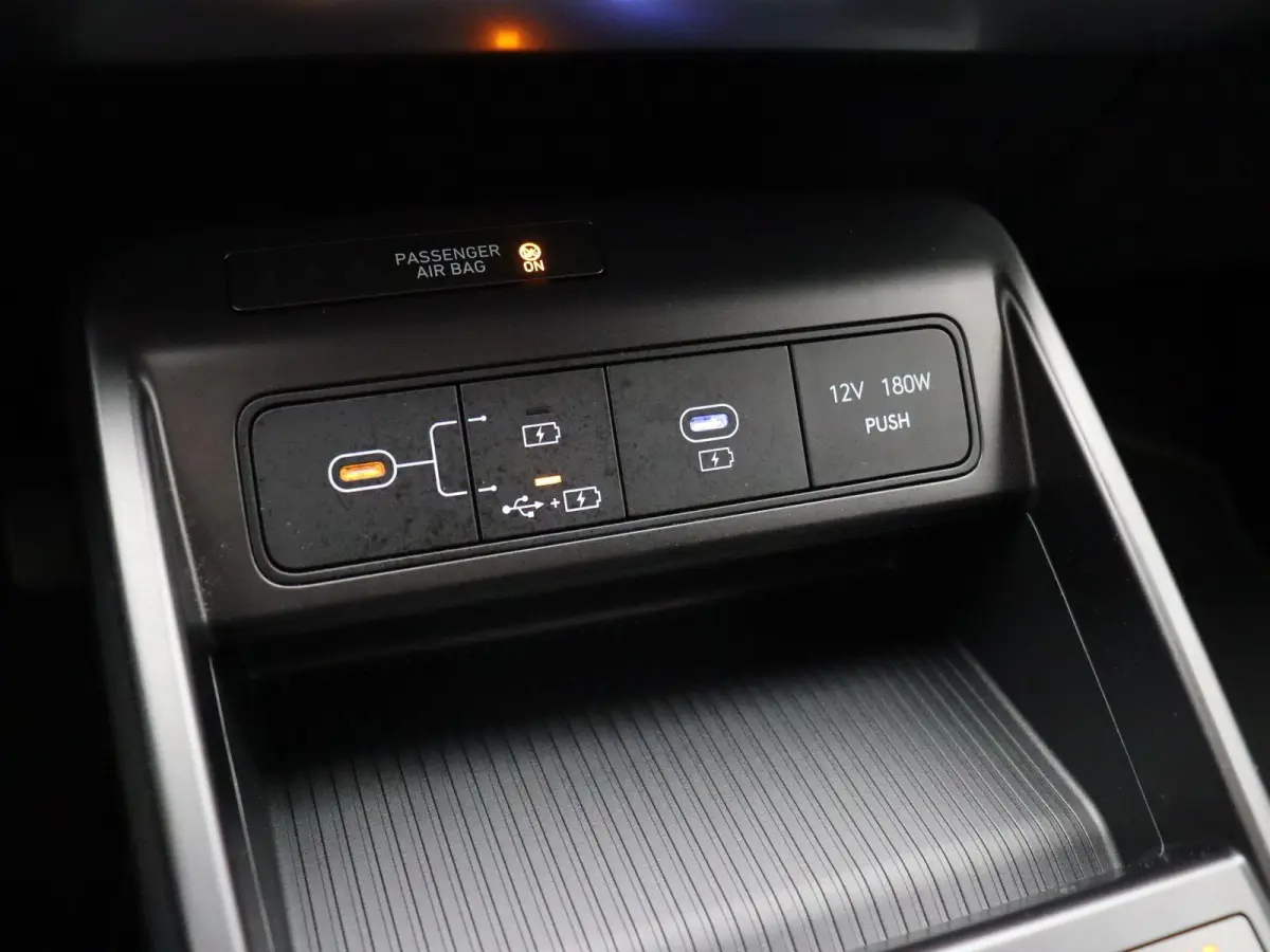 1.6 GDI HEV Comfort Smart | Stoel & Stuur verwarming | LED | Carplay |