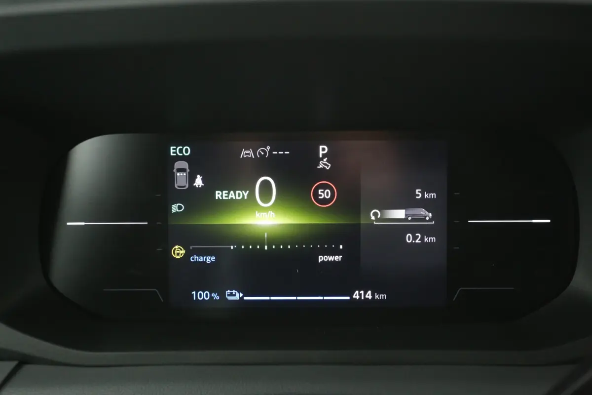 3.5t Long Range 87 kWh L2H2 | NIEUW | Snelladen | SOH 99% | Clima | Camera | Virtual | 3 Zits | Carplay | LED