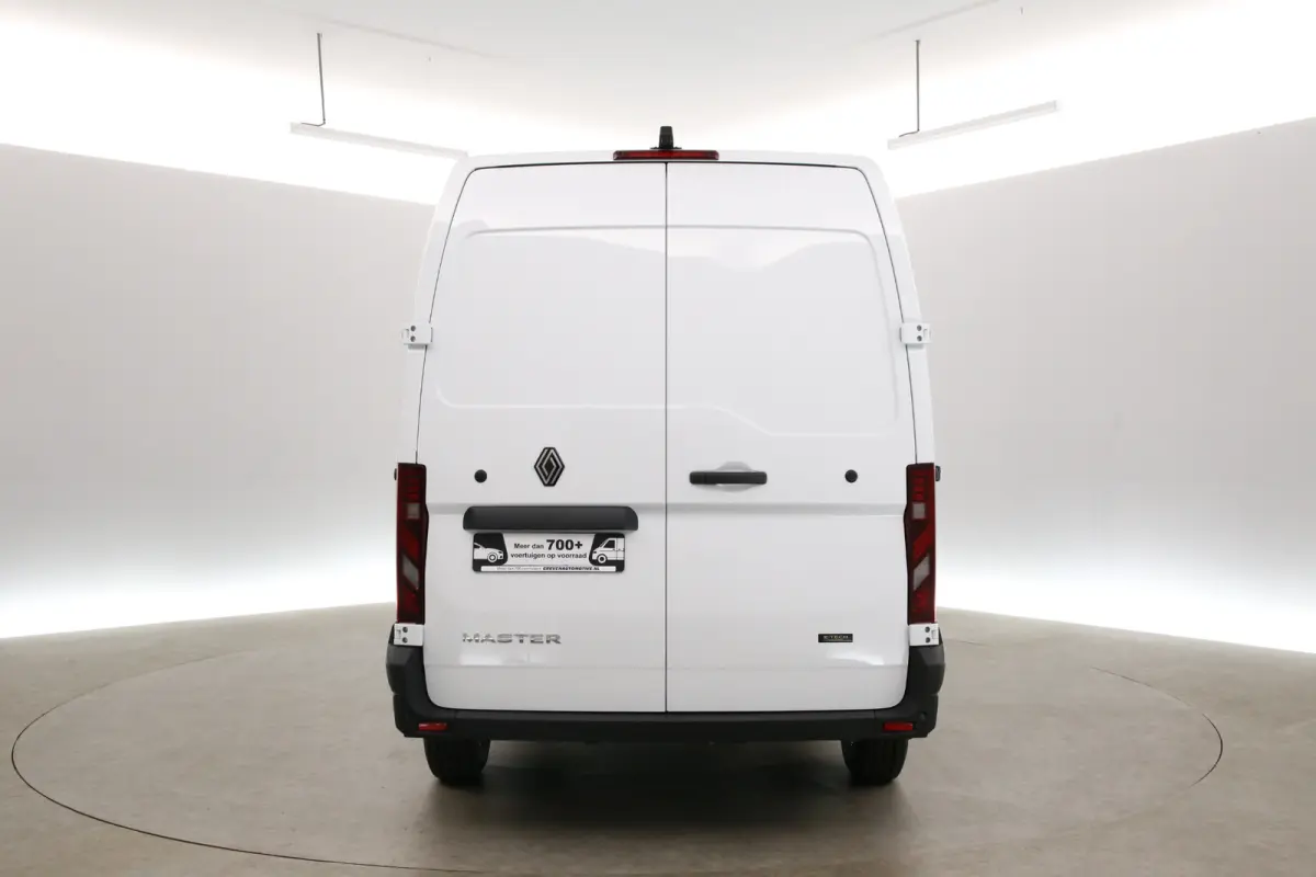 3.5t Long Range 87 kWh L2H2 | NIEUW | Snelladen | SOH 99% | Clima | Camera | Virtual | 3 Zits | Carplay | LED
