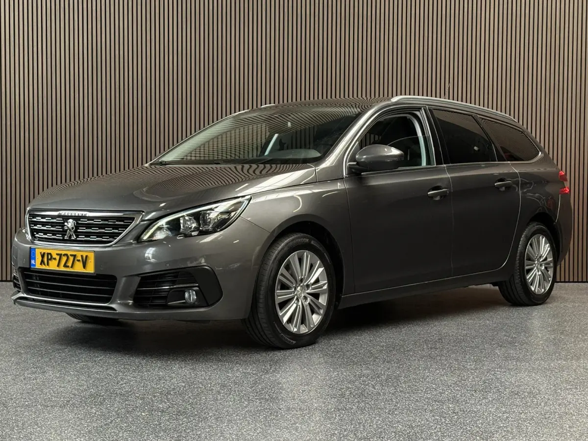 1.2 PureTech Allure | Automaat | Panorama | Nieuwe riem