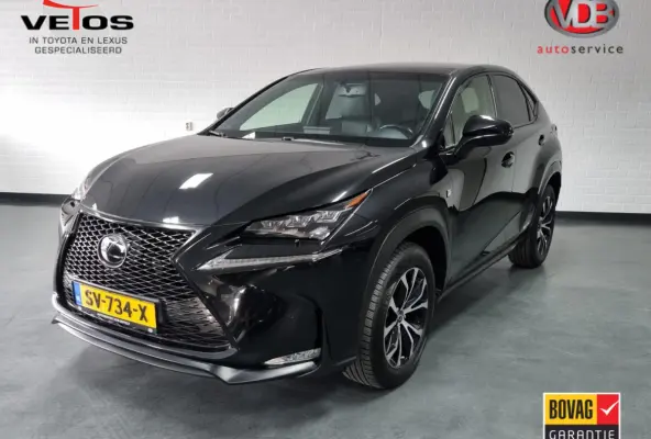 300h AWD F Sport Line / Pano / Trekhaak