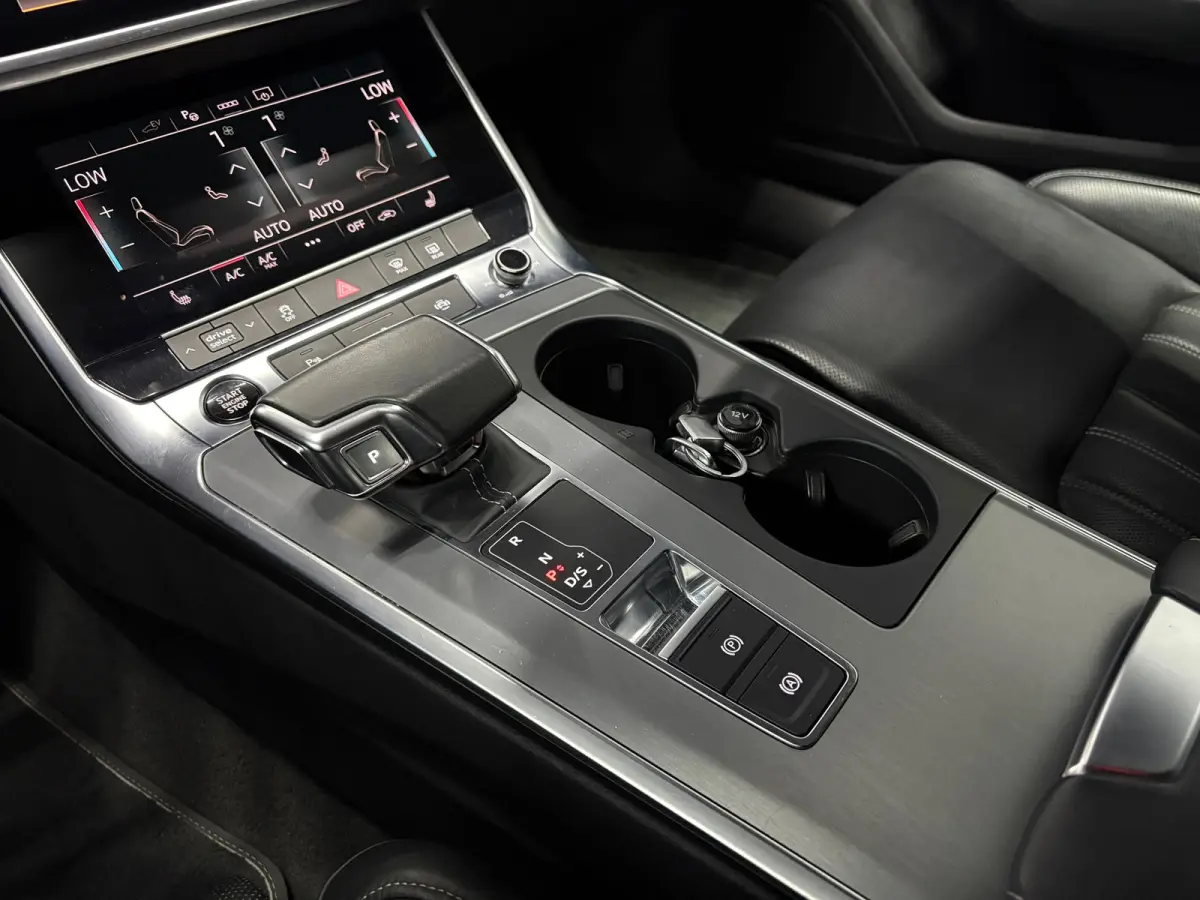 55 TFSI e quattro Competition