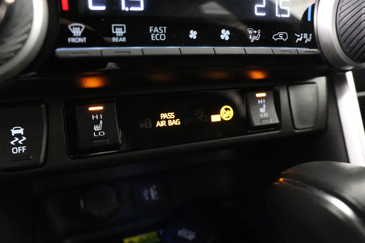 2.5 Hybrid Style Bi-Tone | 360 Camera | Adaptive Cruise | JBL Audio | Elektr Stoel | Stoel-/stuurverwarming | Keyless | Elektr Achterklep