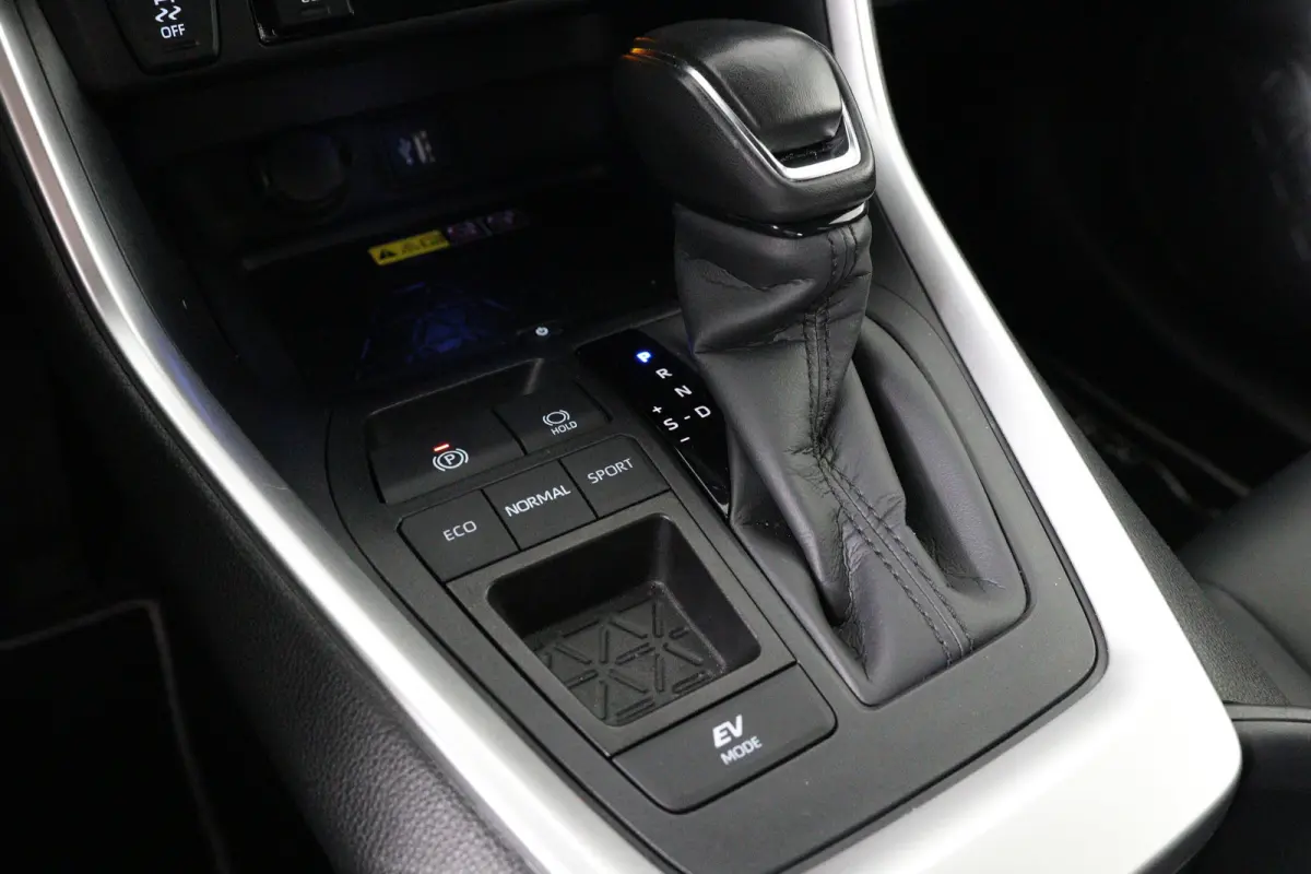 2.5 Hybrid Style Bi-Tone | 360 Camera | Adaptive Cruise | JBL Audio | Elektr Stoel | Stoel-/stuurverwarming | Keyless | Elektr Achterklep