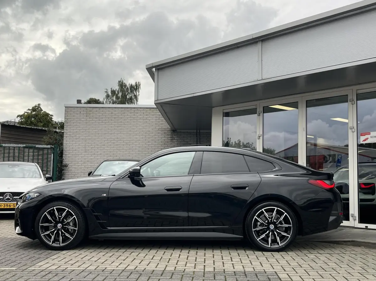 eDrive40 M-SPORT 84 kWh SOH95% LASER+PANO+ACC+H&K+TRE